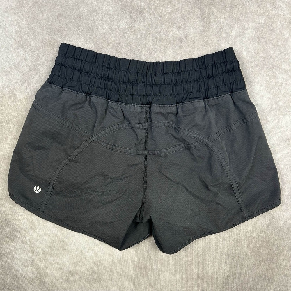 Lululemon Tracker Short V Black Short Lined 4" Inseam Women's 6